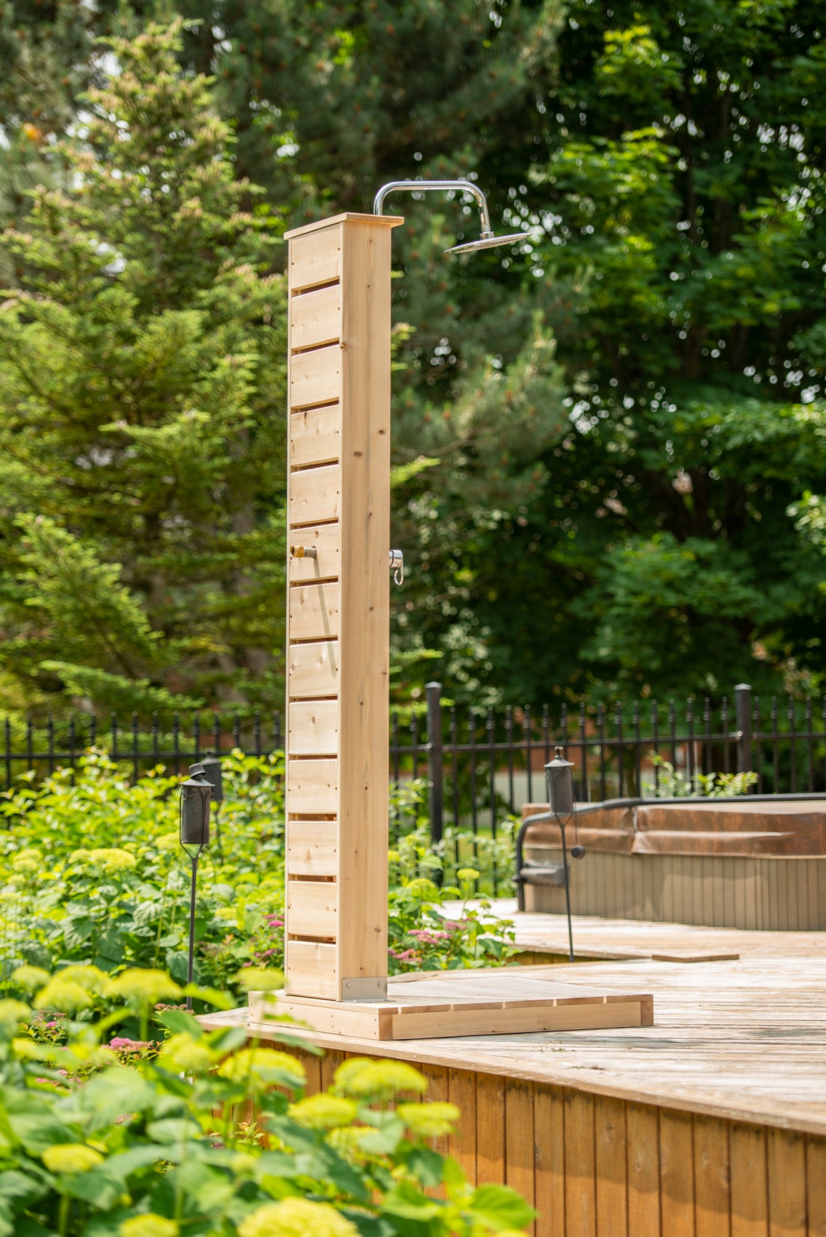 CT Sierra Outdoor Shower